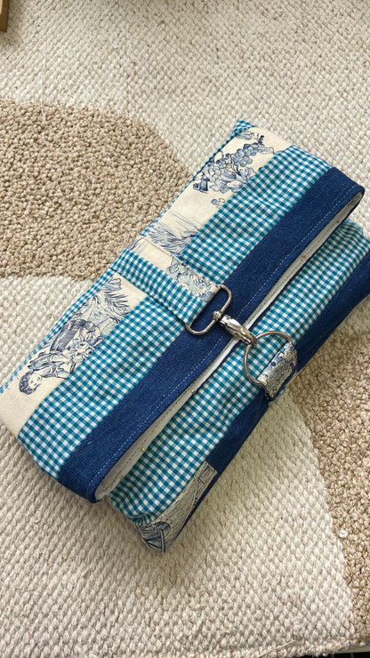 Pochette en tissu patchwork - Lili bleu 1